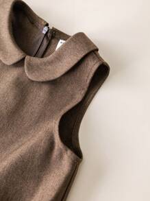 SHEIN X JIMENA & MATEO PrepCrw PrepCrw Young Girls' Brown Loose Woven Sleeveless Casual Dress, School Style, Autumn/Winter Girls School Uniform Teen Girl Clothes For School Uniform School For Girls School Dress First Day Of School Outfits Cute Back To School Clothes Cute Tops For School Dress