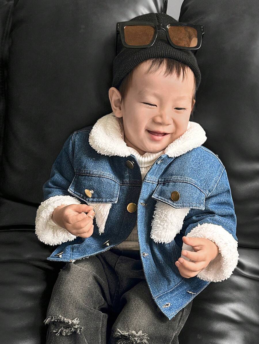 SHEIN 男婴翻盖口袋细节博格领保暖内衬加厚牛仔夹克秋冬，2024 冬季系列，简约而时尚，防风，舒适 - 藍色 - 查看 1