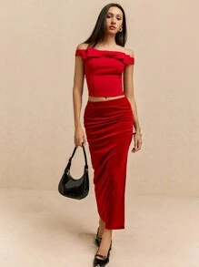 Poéselle Women's Red Velvet High Waisted Pleated High Slit Long Skirt, Party Ladies Skirt, Velvet Long Skirt, Party Skirt, Halloween Skirt, Easy Chic Essentials, Basic Bottom Long Skirt, Autumn Skirt, Winter Skirt, Autumn Women's Clothing, Bridgerton