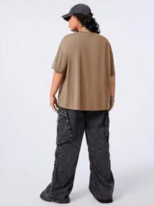 SHEIN EZwear CURVE Plus Size Women's Summer Star Letter Print Loose Crew Neck T-Shirt - Khaki - View 2
