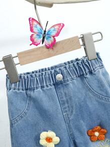 Jean décontracté bleu pour bébé filles avec décoration de fleurs 3D et coupe ample - Jean bleu - Voir 3