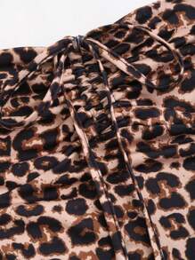 Sweetra Conjunto de 2 piezas de top bandeau y falda con estampado de leopardo de moda para el verano - Multicolor - Ver 3