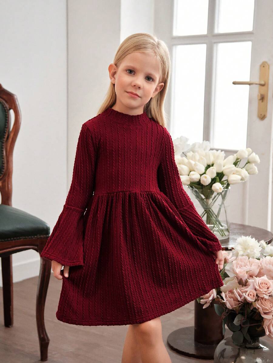 SHEIN 年轻女孩纯色领口修身休闲针织圣诞连衣裙