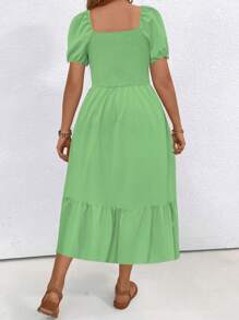 SHEIN LUNE Plus Size Women Summer Solid Color Square Neck Short Puff Sleeve Button Decor Ruffle Hem Casual Dress - Green - View 2