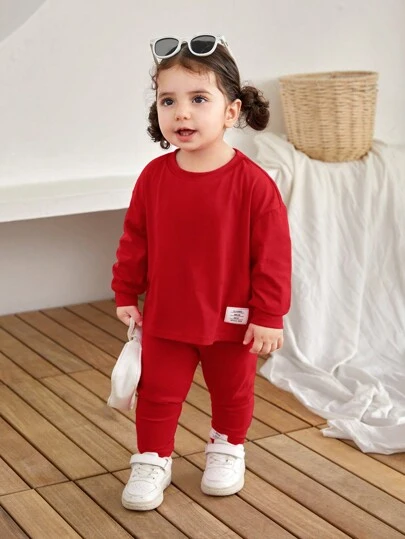 2 件套女婴可爱字母针织弹力上衣和宽松腰带裤子套装，秋冬季