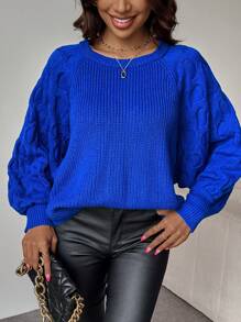 Chiquease Suéter de cuello alto azul marino bordado con cuentas