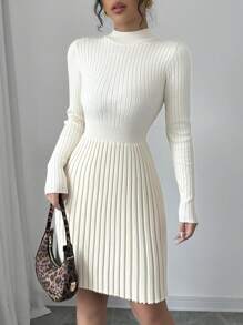 Chiquease Jednolita sukienka dzianinowa z marszczeniami w talii i dopasowanym krojem w kształcie litery A - Morela - Zobacz 5