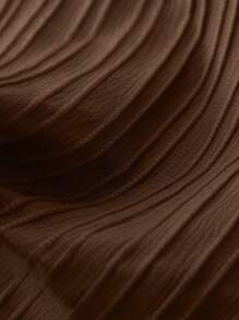 Manfinity Homme 2 件套男士纯色领扣短袖衬衫和短裤休闲装 - 棕色 - 查看 3