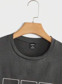 Manfinity BRENVOR 男士夏季波浪印花圆领短袖休闲T恤，Emo风格，2000年代风格