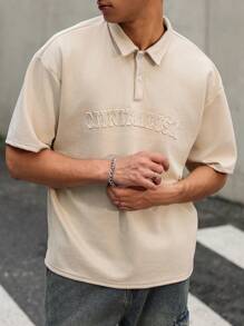 Manfinity Roghcode Camisa tipo polo de verano para hombres con textura y letras en relieve - Caqui - Ver 3