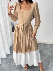 Mulvari Women's Solid Color Square Neck Long Sleeve Ruched Minimalist Casual Dress