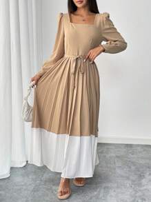 Mulvari Women's Solid Color Square Neck Long Sleeve Ruched Minimalist Casual Dress