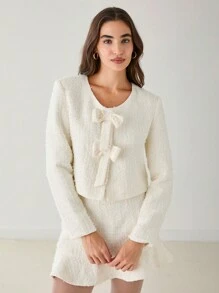 Enchnt 秋冬浪漫女士纯色蝴蝶结装饰长袖短款优雅杏色亮片粗花呢外套 - 白色 - 查看 6