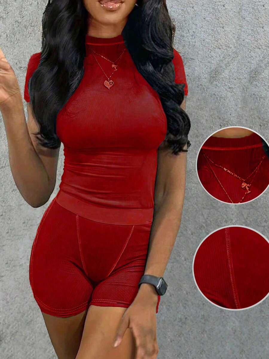 Zolique 2pcs/Set Solid Color Short Sleeve T-Shirt And Shorts Outfits For New Year Clothes - Red - View 1
