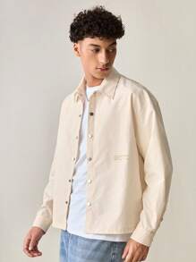 Manfinity VCAY Camisa tejida de manga larga con estampado de letra inglesa, de corte holgado, informal, para hombres jóvenes