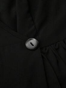 SHEIN Clasi Vestido feminino plus size, cor sólida, decote em V, manga curta, bainha com babados, verão - Preto - Ver 5