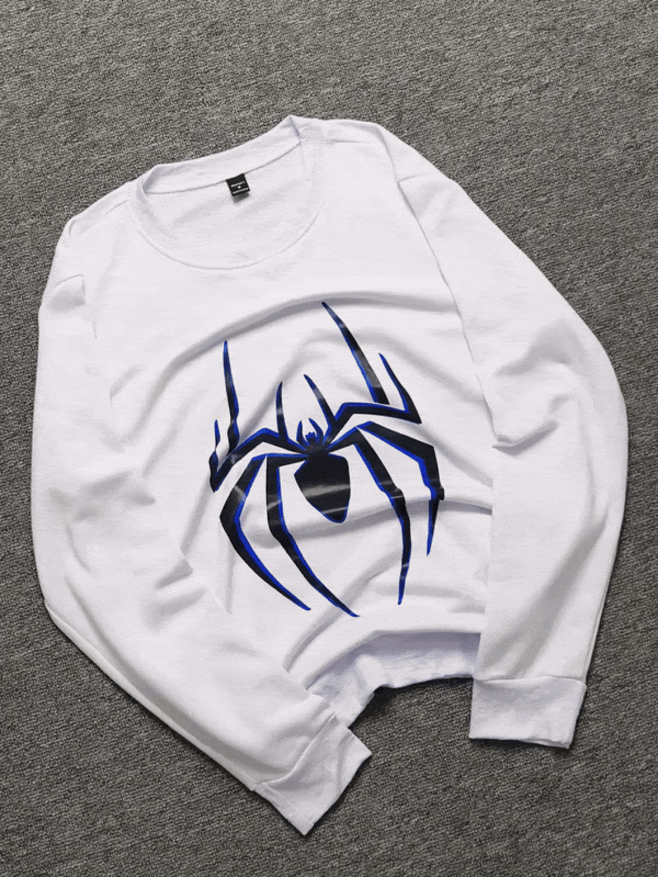 Manfinity LEGND Men's Spider Print Crew Neck Long Sleeve Pullover Sweatshirt - White - View 2