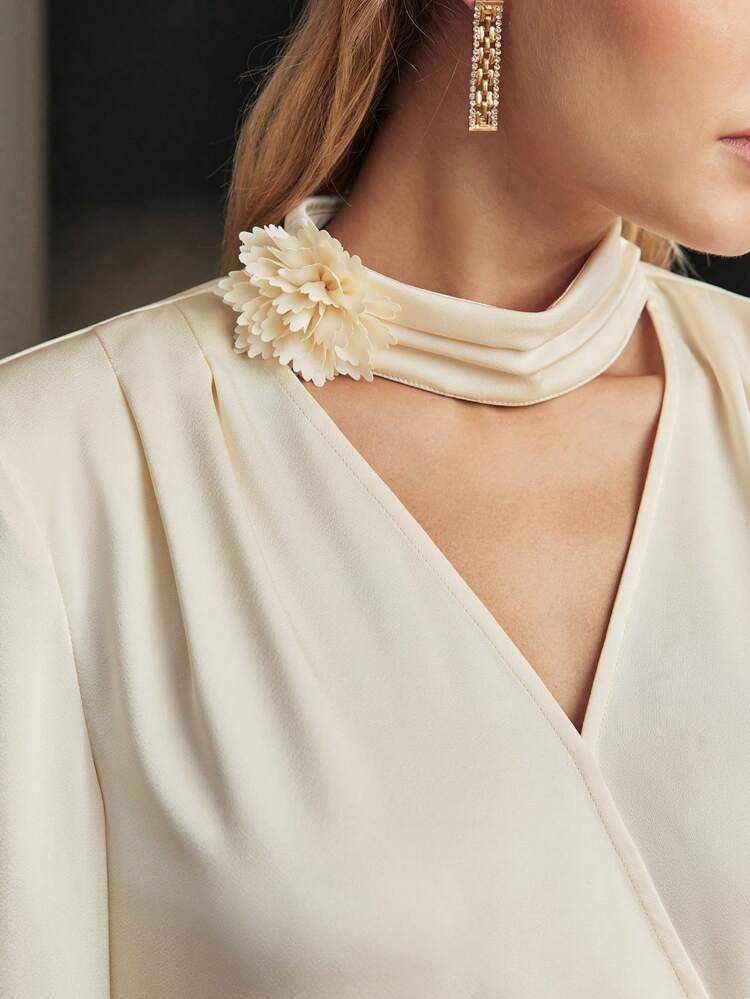 MOTF Soiréza STEREO FLOWER KEYHOLE NECK LANTERN SLEEVE PARTY BLOUSE