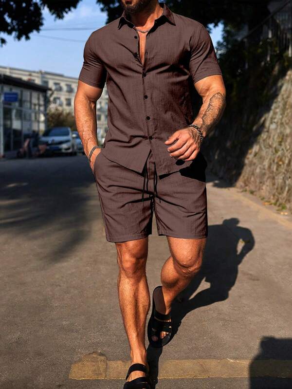 Manfinity Homme Męski T-shirt z krótkim rękawem i ściągaczem w komplecie z krótkimi spodenkami