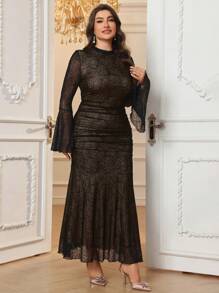 Modelyn Plus Size Women Floral Mesh Round Neck Bell Sleeve Mermaid Hem Elegant Dress Long Evening Dresses
