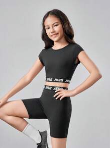 SHEIN 少女們的針織純色拼接字母肩帶T卹和短褲運動套裝 - 黑色 - 查看 15