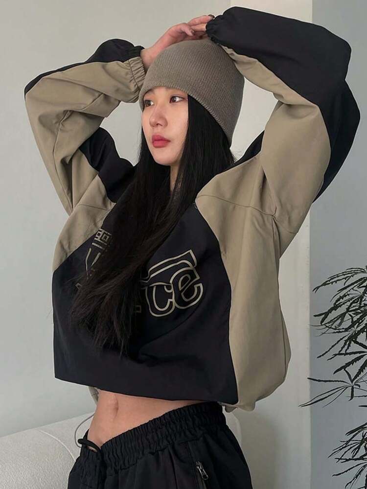 Women's Contrast Color Letter Print V-Neck Loose Pullover Blouse, Black, Spring & Autumn,Back To School Clothes,Fall Women Clothes Long Sleeve Top Graphic Tee