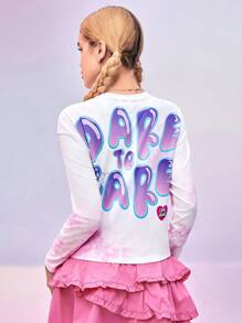 SHEIN X Care Bears 设计师 1 件女式卡通熊与心形印花落肩宽松长袖扭纹下摆 T 恤，节日、感恩节、节日 - 彩色 - 查看 2