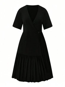 SHEIN Clasi Vestido feminino plus size, cor sólida, decote em V, manga curta, bainha com babados, verão - Preto - Ver 1