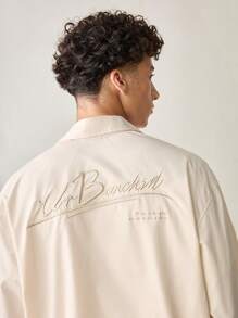 Manfinity VCAY Camisa tejida de manga larga con estampado de letra inglesa, de corte holgado, informal, para hombres jóvenes