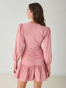 Enchnt Vestido midi elegante ajustado de manga larga y cuello en V con fruncido para mujeres