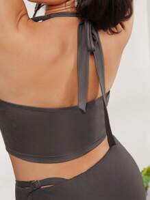 evoluSHEIN X Anitta Jheni Designer Damen Große Größen Sommer einfarbiges gerafftes Cut Out Design Slim Fit Neckholder Top, Urlaub, Ausgehen, Festival - Grau - Übersicht 5