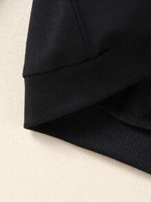 SHEIN 1 chiếc mũ Giáng sinh màu đen cho bé gái, áo nỉ cổ tròn ấm áp in họa tiết da báo và chữ, thời trang. Bộ đồ gia đình mẹ và bé (4 món bán riêng lẻ) - màu đen - Xem 4