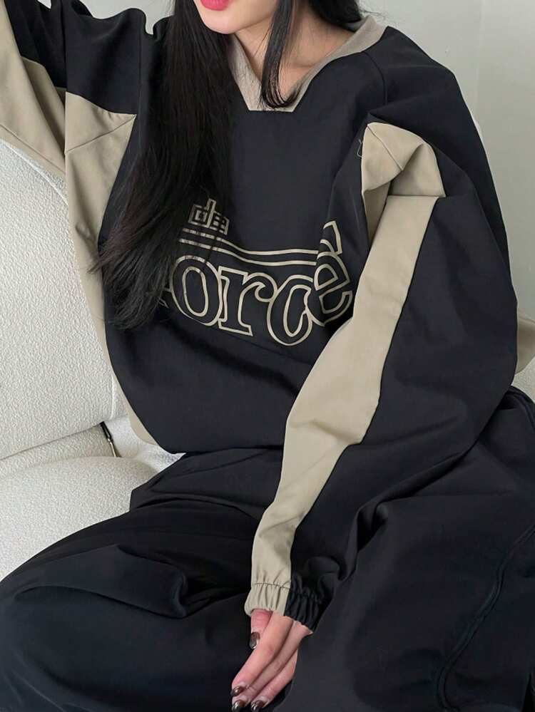 Women's Contrast Color Letter Print V-Neck Loose Pullover Blouse, Black, Spring & Autumn,Back To School Clothes,Fall Women Clothes Long Sleeve Top Graphic Tee