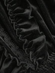 ROMWE Goth Camisa de terciopelo con mangas de farol y bordado decorativo al estilo del palacio gótico vampiro para mujer de talla grande