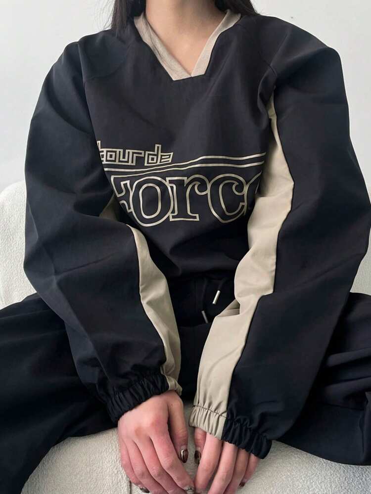 Women's Contrast Color Letter Print V-Neck Loose Pullover Blouse, Black, Spring & Autumn,Back To School Clothes,Fall Women Clothes Long Sleeve Top Graphic Tee