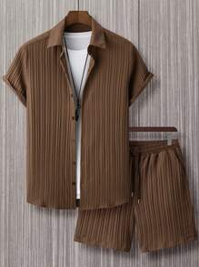 Manfinity Homme 2 件套男士纯色领扣短袖衬衫和短裤休闲装 - 棕色 - 查看 1