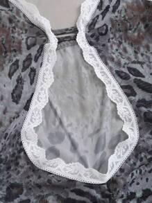 SHEIN Unity 细肩带蕾丝撞色镂空荷叶边下摆短款休闲连衣裙 - 灰色 - 查看 5