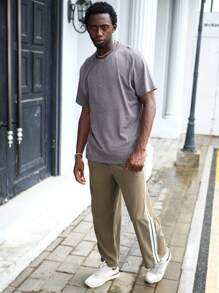 Manfinity Hypemode Men's Casual Front Tie Waist Sweatpants