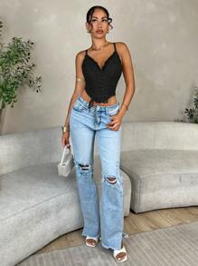 SHEIN BAE Camiseta de tirantes cruzados con bordes de encaje y ajuste ceñido, top de verano para mujeres de unicolor