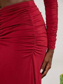 evoluSHEIN X Anitta RAUL OROZCO 设计师不对称垂褶镂空裙，节日，派对，感恩节，节日 - 酒紅色 - 查看 5