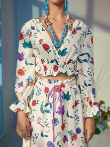 VALERIA GALIPOLI Frida Kahlo X SHEIN X Designer 商务休闲波西米亚风花卉印花 V 领荷叶边袖荷叶边下摆短款衬衫，度假风格，节日，感恩节，节日，办公室 - 彩色 - 查看 6