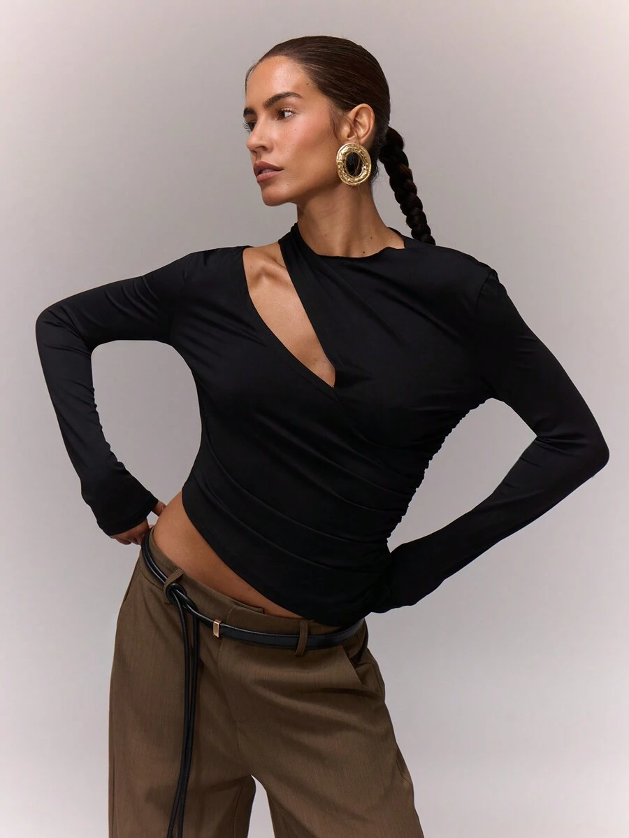 MUSERA Top de manga larga con corte asimétrico, casual de verano, básico de armario cápsula para vacaciones, sexy y lindo para el aeropuerto y vacaciones - Negro - Ver 1