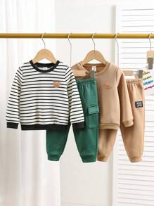 SHEIN 4pcs Baby Boys Autumn/Winter Cute 4 Pieces Set, Black & White Striped Patchwork Sweatshirt, Cartoon Bear Pattern Sweatshirt & Pants, Thicken Thermal Lined , Suitable For Indoor & Outdoor