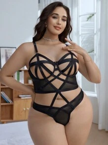 SHEIN Mono lencero sexy con tirantes de espagueti de malla hueca de talla grande