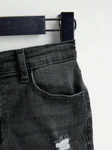 2pcs/Set Ripped Distressed Denim Outfit For Tween Boys - Casual Jeans & Top, School, Campus, College Chic Outfits For Autumn/Winter