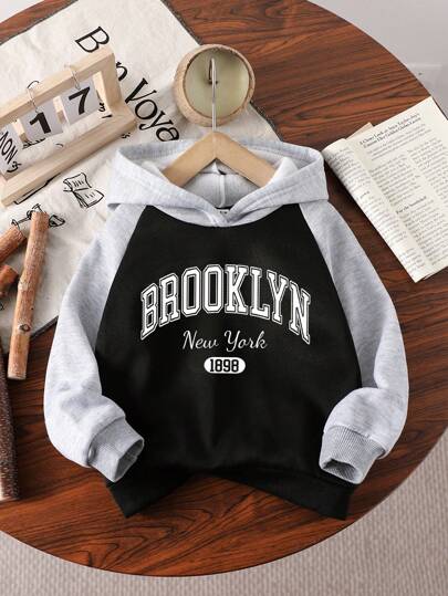 SHEIN Explorewe 年轻男孩字母印花拼色连帽插肩袖运动衫，秋冬