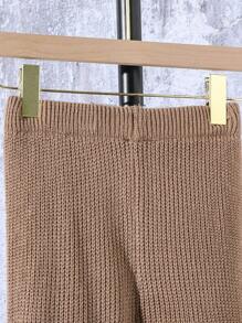 Tween Boy Casual Knitted Sweater & Pants Set For Autumn/Winter. This Boys' Autumn/Winter Sweater Set Features A Brown And Black Color-Blocking Design, With Striped Elements And Unique Graphics, Showcasing A Fashionable And Personalized Style - Khaki - View 8