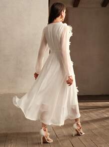Anewsta Elegant 3D Daisy Decor Organza Long Sleeve Midi Dress With Vacation Vibe - White - View 2