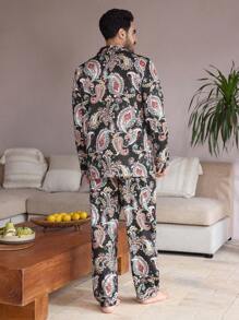 Manfinity ChillVibe Men's Paisley Print Long Sleeve Pajama Set - Multicolor - View 2