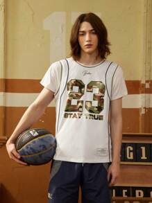 SHEIN Basketball 男友风格男士迷彩数字印花圆领日常健身运动背心返校健身服徒步服短款汗衫纯色 T 恤 - 白色 - 查看 8